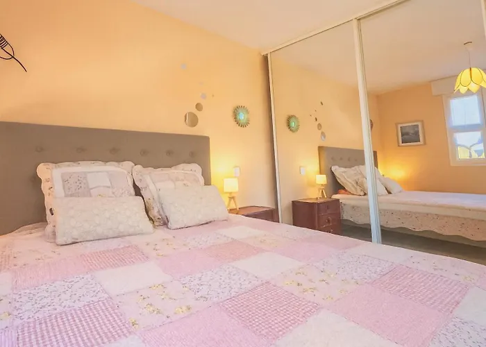 Apartamento Lumineux Avec Terrasse & Piscine