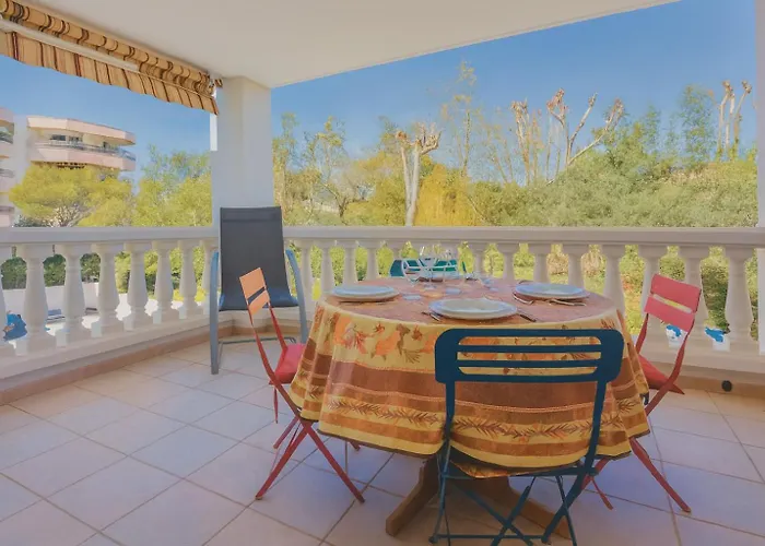 Lumineux Avec Terrasse & Piscine *